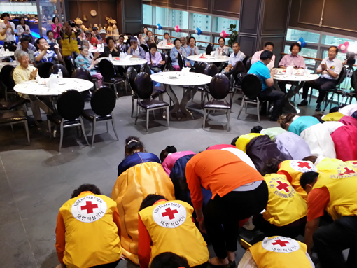 적십자 파주교하봉사회 ‘사랑의 빛 孝 나눔 잔치’ 성황, 훈훈함 전해