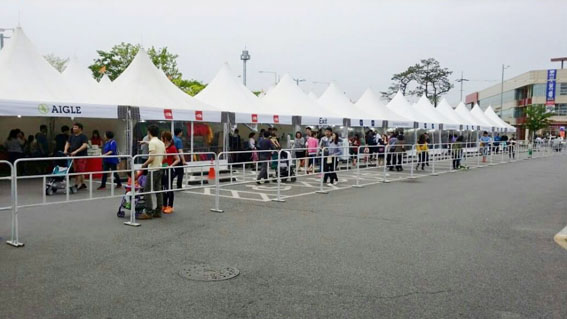 대형점포 앞 도로변 불법주차 만연