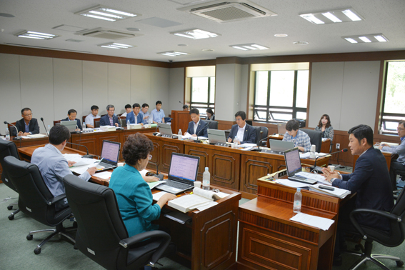 시의회, 행정사무감사에서 시정 및 요구사안에 대해,