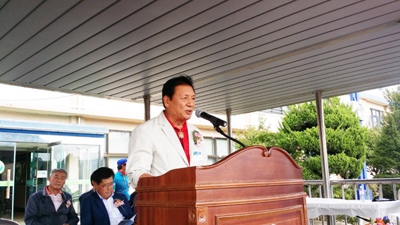 탄현초교 총동문회 성료...91살 신태균 동문 감사패 전달